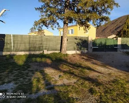 Apartment Meuble 40m2 Classe 2 Etoiles. Lumineux 04190