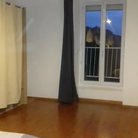 Meuble 40m2 Classe 2 Etoiles. Lumineux 04190 Les Mées